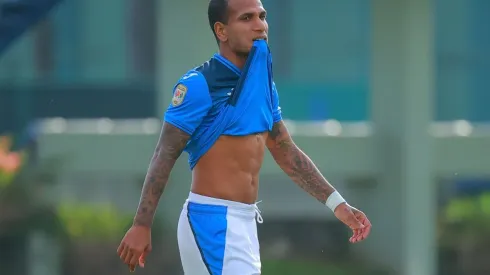 Rómulo Otero recibió la confianza para seguir en Cruz Azul.