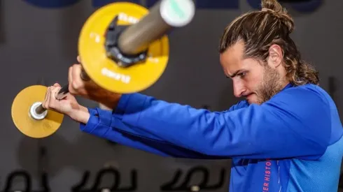 Santiago Giménez entrenó este lunes con Cruz Azul