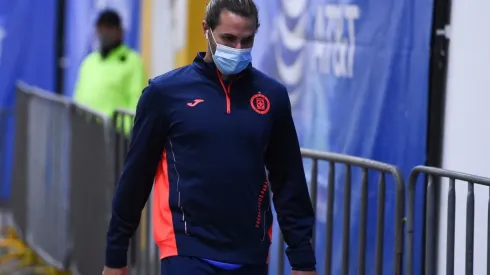 Santi Giménez regresó a Cruz Azul tras contagiarse de coronavirus.