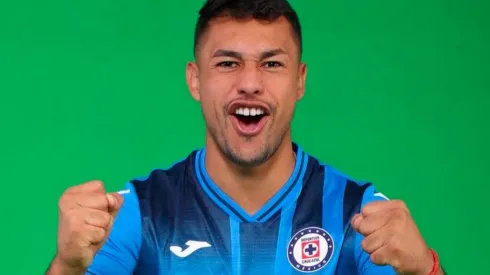 Iván Morales aún no ha debutado con Cruz Azul.