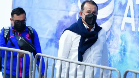 El entrenador peruano ha estado en el centro de la escena de Cruz Azul en la última semanaNo pasamos Navidad ni Año Nuevo juntos"