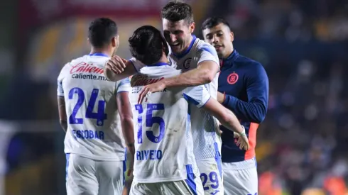 Cruz Azul rescató el empate de visita ante Tigres.