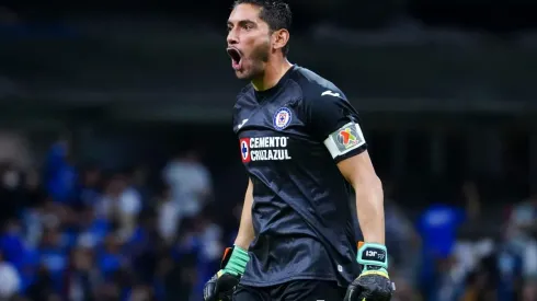 Jesús Corona se lesionó en Concachampions y causó baja de Cruz Azul.