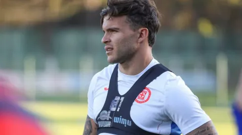 Christian Tabó entrena al parejo con Cruz Azul y se encuentra al 100%.