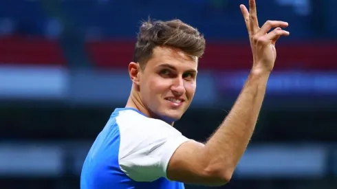 El delantero está con la selección mexicana