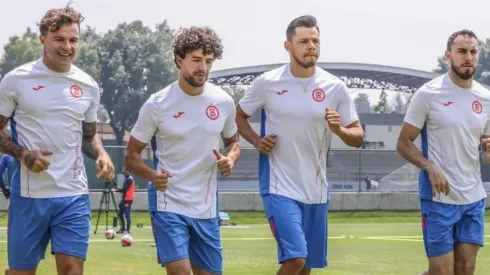 Cruz Azul se prepara para enfrentar a Chivas.