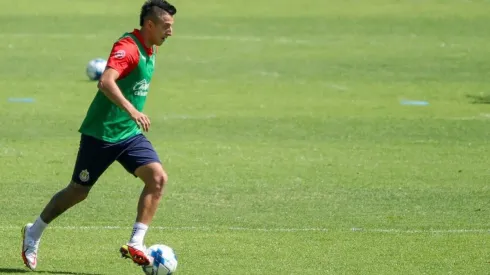 El 'Piojo' en un entrenamiento con Chivas