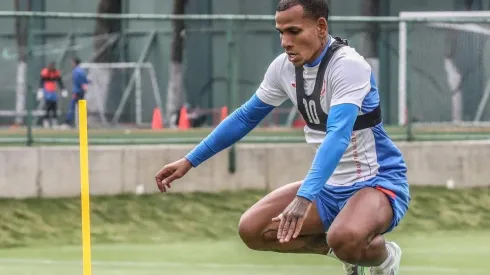 Rómulo Otero ya entrenó con Cruz Azul previo al Clásico Joven.
