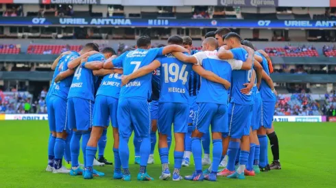 El team back previo al partido ante Necaxa.