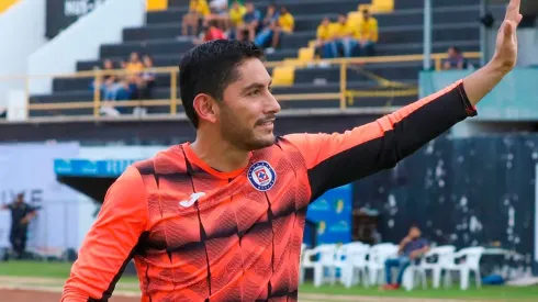 Jesús Corona tuvo su regreso con Cruz Azul después de tres meses de baja.