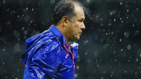 Juan Reynoso fue despedido por Cruz Azul en mayo.