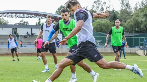 Los cementeros siguen preparando su partido del sábado