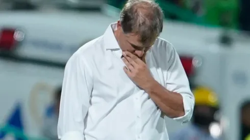 Diego Aguirre sufrió su primer goleada al frente de Cruz Azul ante Santos.