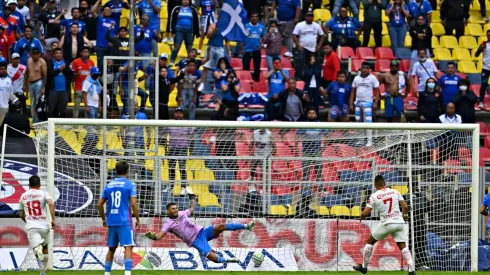 La afición se da cita en el Azteca.