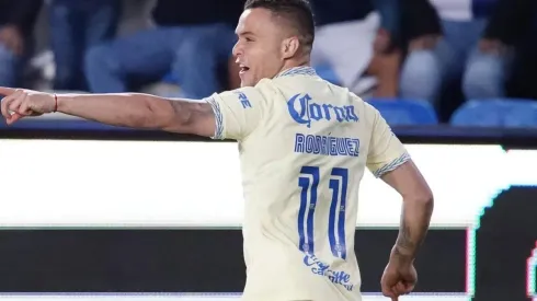 Jonathan Rodríguez se reencontrará con Cruz Azul.