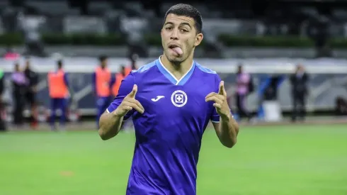 Erik Lira en el duelo ante Xolos