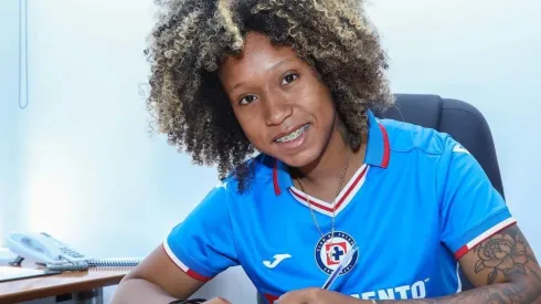 Karla Riley fue confirmada como la segunda extranjera de Cruz Azul.