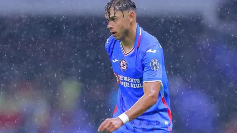Ángel Romero todavía no ha renovado con Cruz Azul.