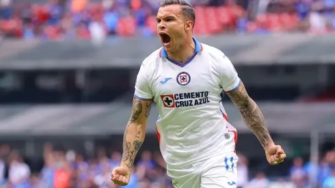 Tabó anotó el segundo tanto de Cruz Azul