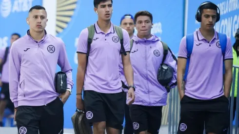 Cata y Baca, a la banca.