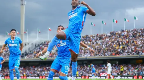 Carneiro sumó su tercer gol en la temporada.