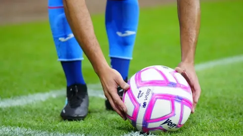 Una brigada de rescatistas, con apoyo de la Marina, mantienen labores de búsqueda