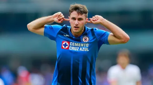 Santi Giménez tiene una media de un gol cada 43 minutos en la Europa League