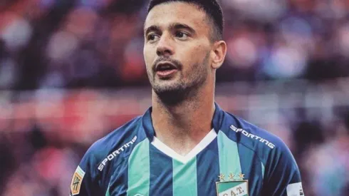 Carrera firmó por tres años con Cruz Azul