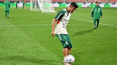 El 'Brujo' Antuna en un entrenamiento de la selección mexicana