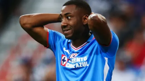 Los posibles nuevos refuerzos han demorado en llegar a Cruz Azul