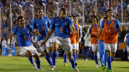 "Tito" Villa es uno de los goleadores históricos de Cruz Azul