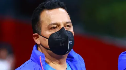 Víctor Velázquez en un encuentro de Cruz Azul