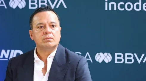 Víctor Velázquez aseguró que traerán un delantero