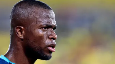 Valencia se piensa continuar en el Fenerbache