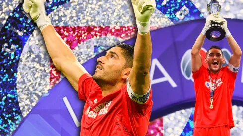 Jesús Corona festeja su cumpleaños 42.