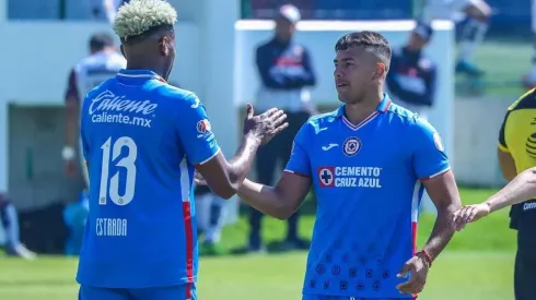 Iván Morales firmó doblete en el amistoso de Cruz Azul contra Atlante.