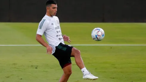 Lira en un entrenamiento con México