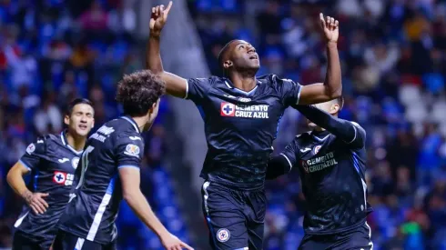 Tras momentos de incertidumbre, la claridad parece hacer acto de presencia en Cruz Azul.