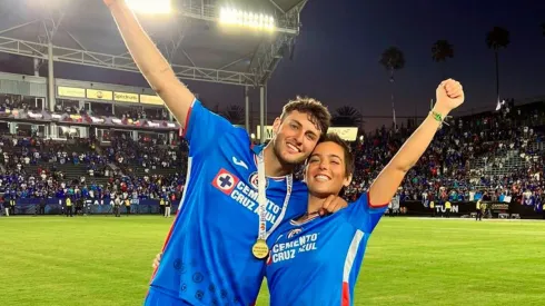 Santi Giménez lleva más de dos años de noviazgo con Fer Serrano.