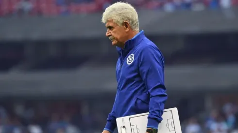 Ricardo Ferretti durante un momento del duelo