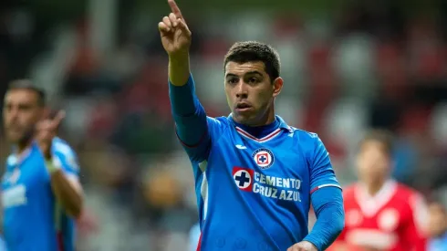 El posible fichaje de Erik Lira se daría en el mercado de pases de verano.