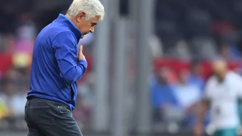 La primera postal de Ferretti como DT de Cruz Azul hizo recordar a don Nacho.