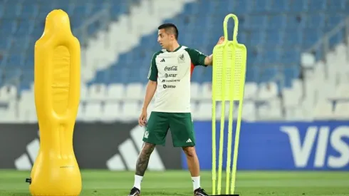 El "Piojo" Alvarado en un entrenamiento con México