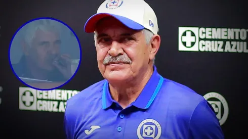 Tuca Ferretti fue captado fumando en el Estadio Azteca en su debut con Cruz Azul.