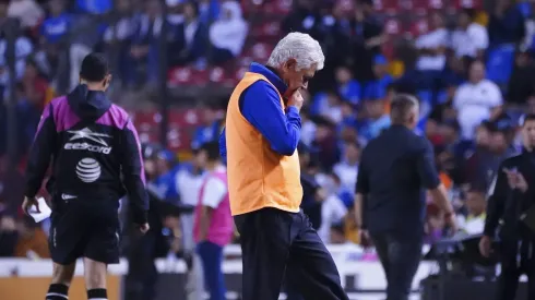 El entrenador brasileño hizo varios cambios en la segunda mitad ante la inoperancia de su equipo.