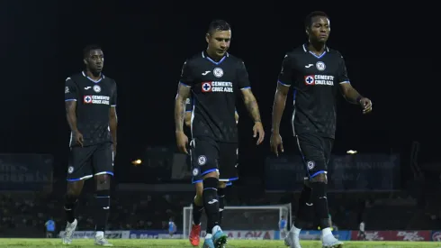 La continuidad de Julio César Domínguez es una de las grandes dudas en Cruz Azul.