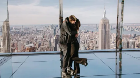 Sebastián Jurado le propuso matrimonio a su novia.