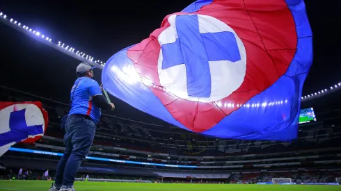 Cruz Azul tiene contrato vigente con el Estadio Azteca.