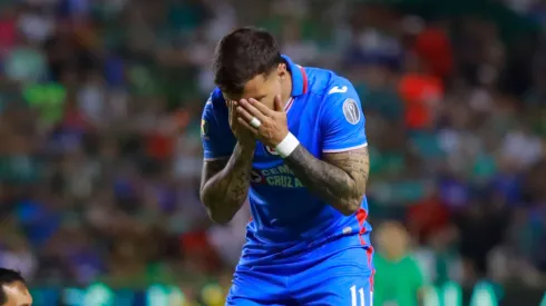 La entidad cementera también trabaja sobre las bajas que tendrá el equipo.