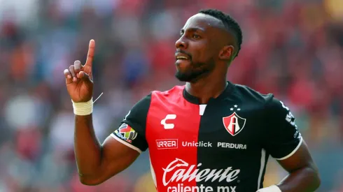 Trasciende que Grupo Orlegui espera recibir 18 millones de dólares por Julián Quiñones.